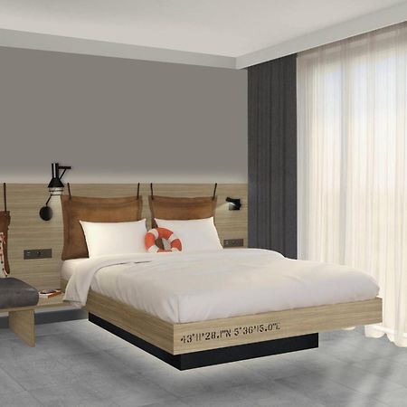 Moxy La Ciotat Ξενοδοχείο Εξωτερικό φωτογραφία